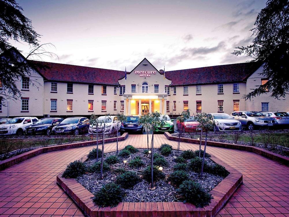 Mercure Canberra Belconnen Exterior foto